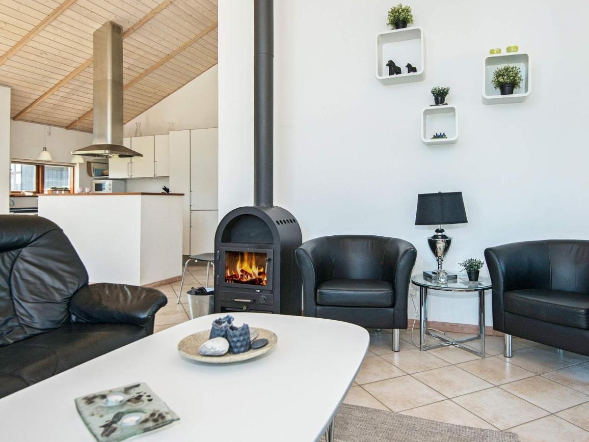 8 Person Holiday Home In Ulfborg Exterior photo
